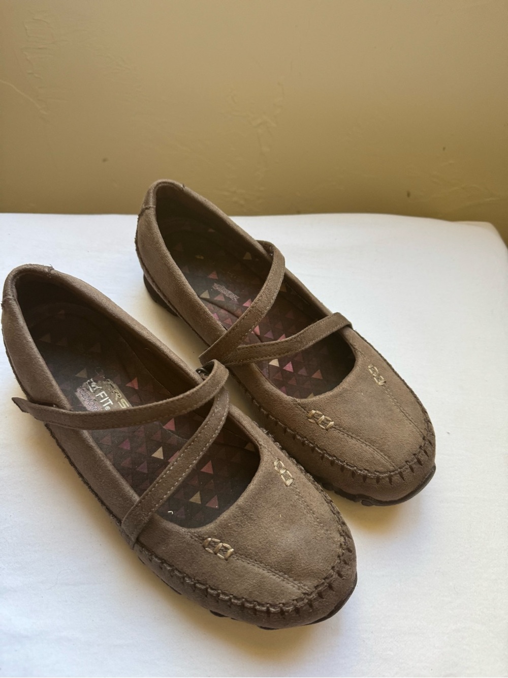 Cute Brown Suede Sketchers Mary Jane flats Size 7.5
